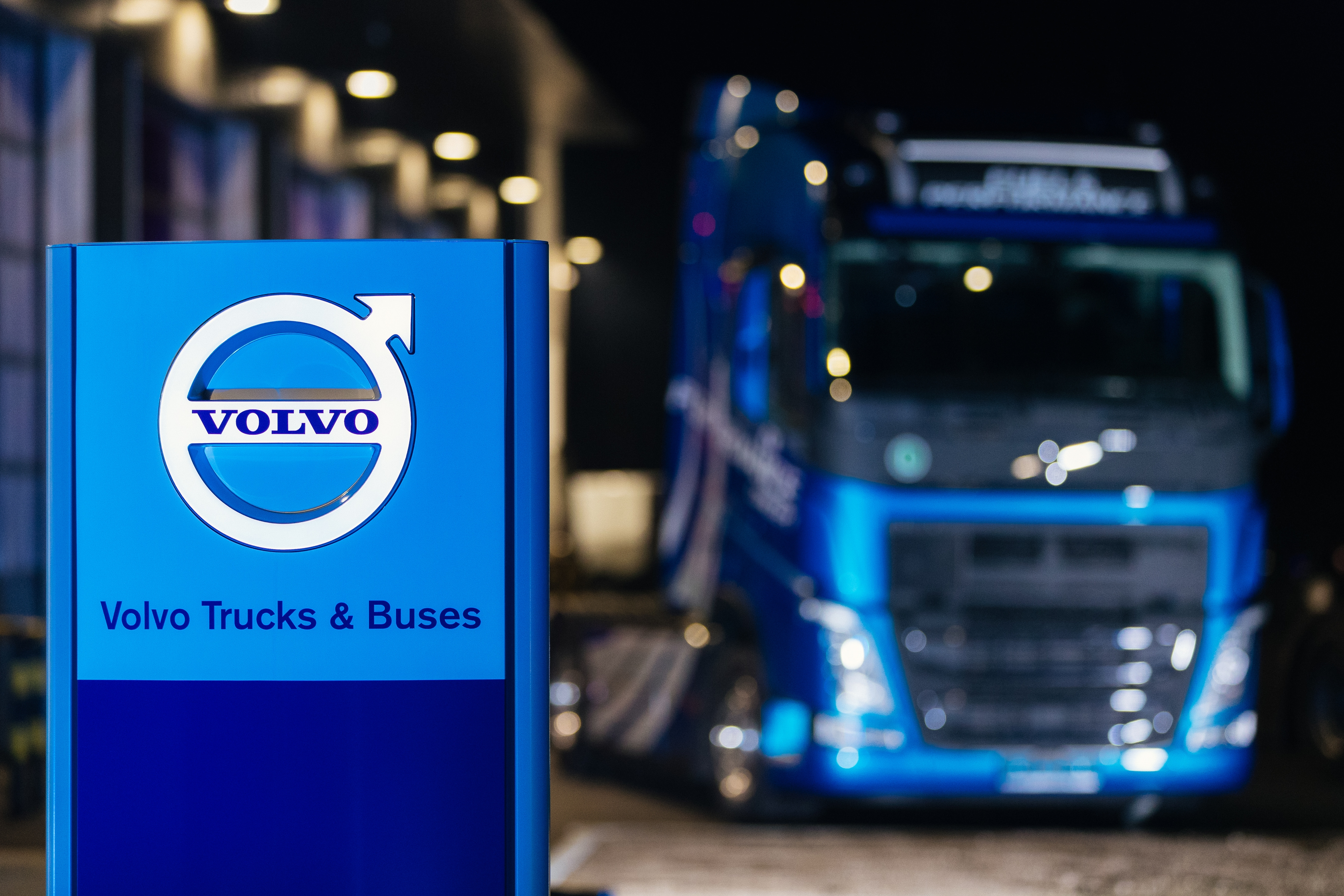 Volvo Slovenija je odprl nove, težko pričakovane prostore Volvo Trucks &amp; Buses centra, ki so  - Paideia-Volvo-center-01