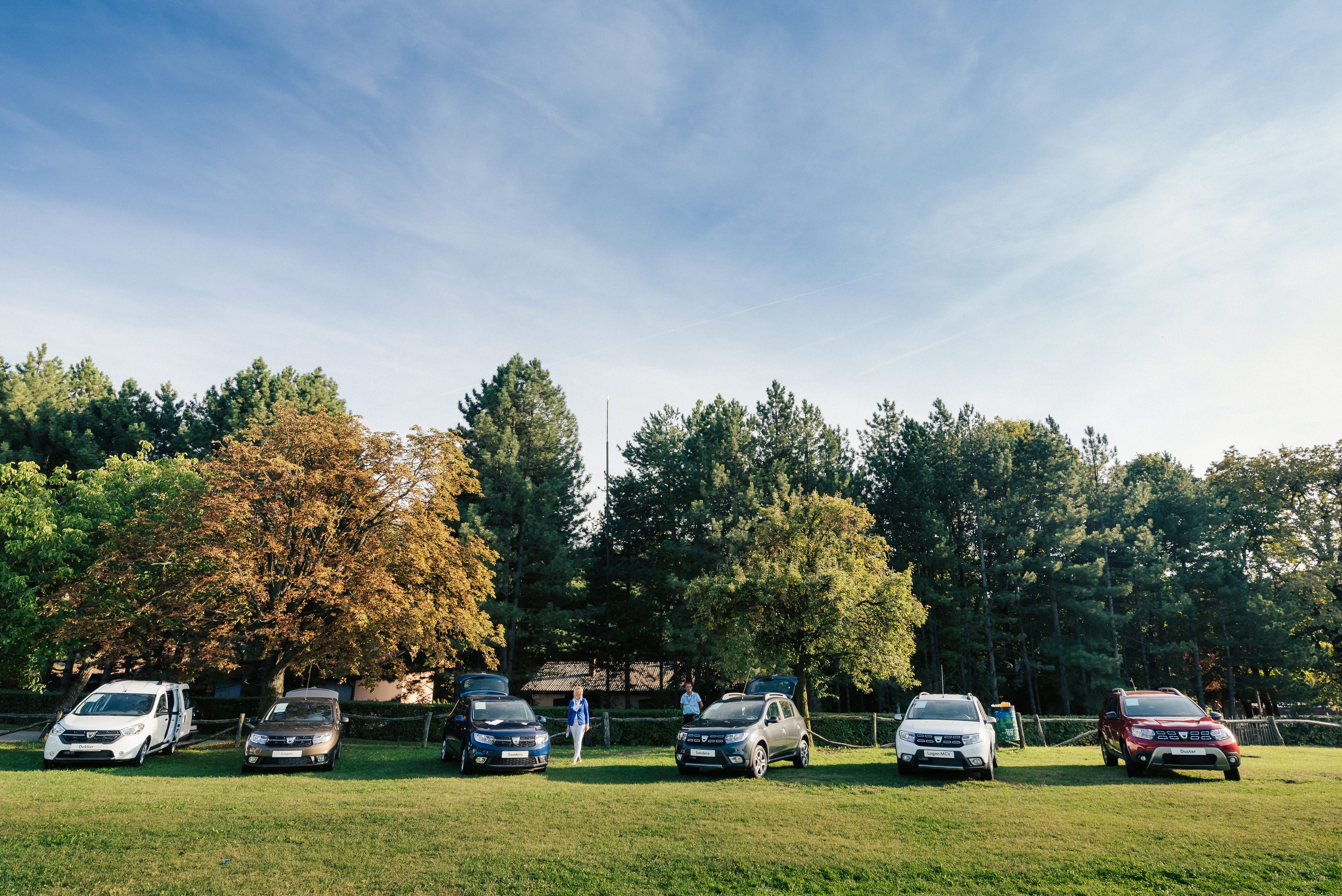 Organizacija Dacia družinskega piknika na Fruški gori v Srbiji. Organizacija zabave Paideia Events.