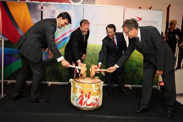 Marca 2011 je farmacevtsko podjetje Astellas Pharma, ki ima sicer sedeža v Londonu in Tokiu, odpr - paideia_events_otvoritev_astellas_0